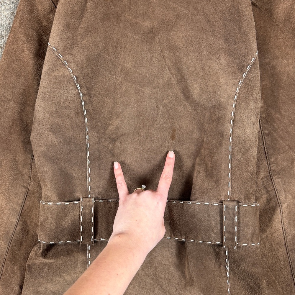 Outbrook Brown Suede Leather Belted Jacket Women’s Medium Contrast Stitching Y2K - Picture 12 of 15